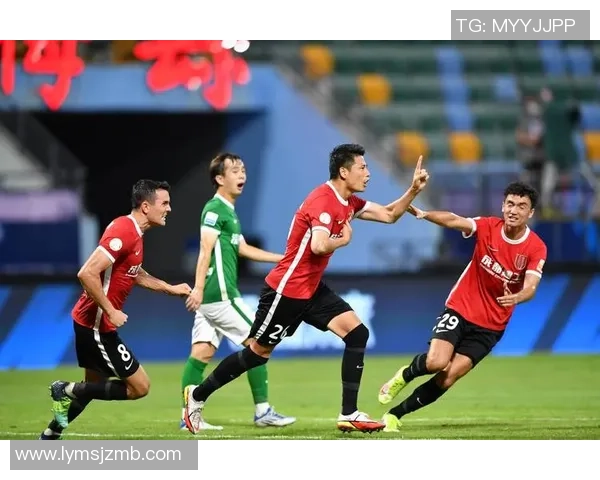 杭州足球队与成都足球队赛后分析实力对比与未来展望 杭州足球队与成都足球队赛后分析实力对比与未来展望