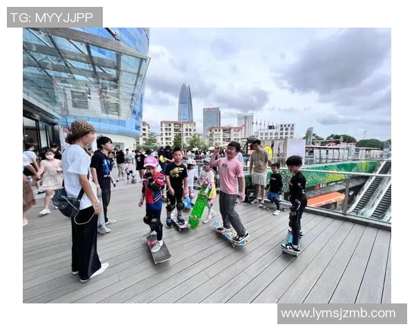 极限运动世界杯点评:深圳滑板队的团队协作表现 极限运动世界杯点评:深圳滑板队的团队协作表现